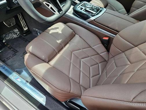 2025 BMW 760 i xDrive