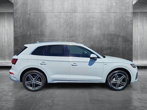 2022 Audi Q5 55 S line Prestige