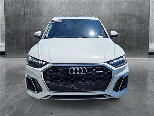 2022 Audi Q5 55 S line Prestige