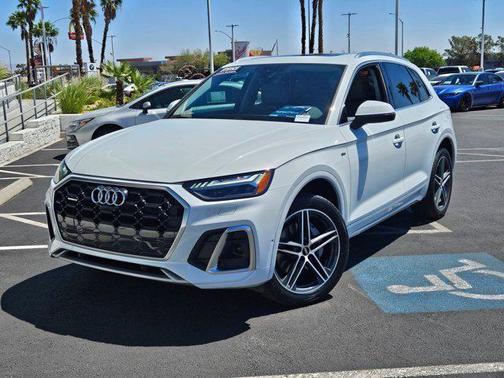 2022 Audi Q5 55 S line Prestige