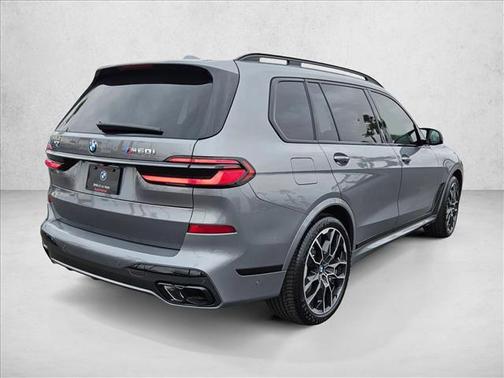 2026 BMW X7 M60i