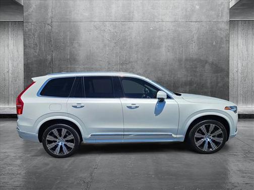 2022 Volvo XC90 Recharge Plug-In Hybrid T8 Inscription Expression 6 Passenger