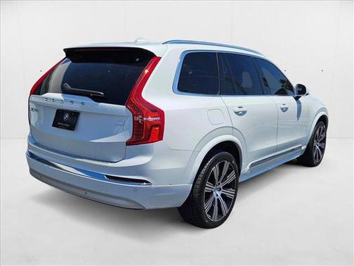 2022 Volvo XC90 Recharge Plug-In Hybrid T8 Inscription Expression 6 Passenger