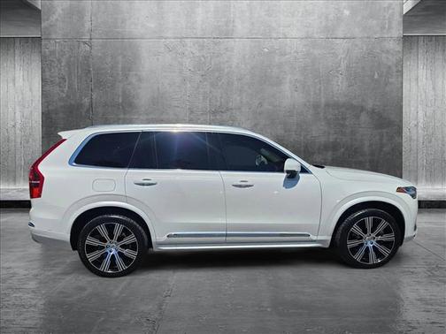 2022 Volvo XC90 Recharge Plug-In Hybrid T8 Inscription Expression 6 Passenger