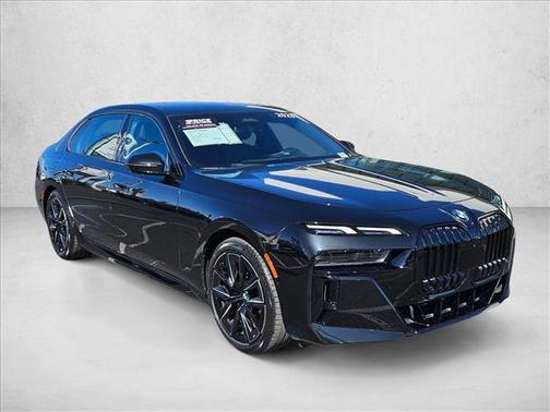 Black Sapphire Metallic 2023 BMW 740 i