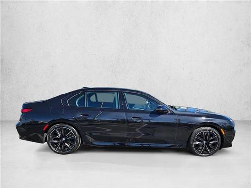 Black Sapphire Metallic 2023 BMW 740 i