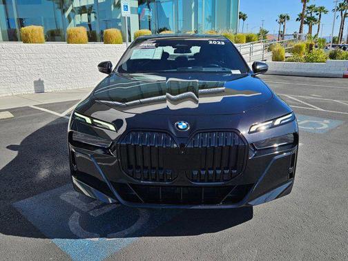 Black Sapphire Metallic 2023 BMW 740 i
