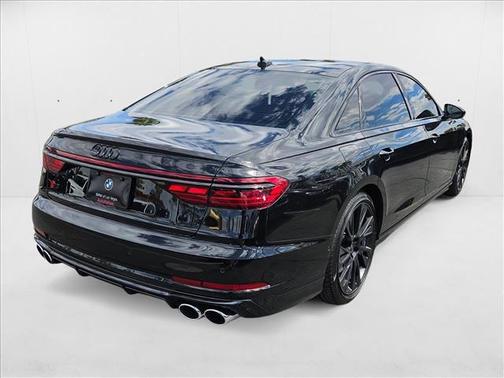 2025 Audi S8 4.0T
