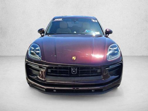 Copper Ruby Metallic 2024 Porsche Macan Macan