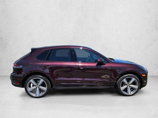 Copper Ruby Metallic 2024 Porsche Macan Macan