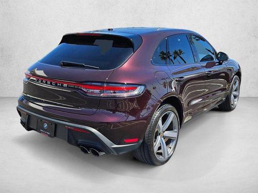 Copper Ruby Metallic 2024 Porsche Macan Macan