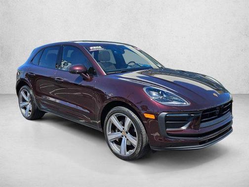 Copper Ruby Metallic 2024 Porsche Macan Macan