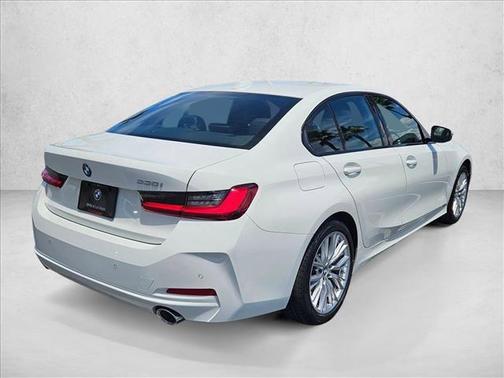 Alpine White 2023 BMW 330 330i