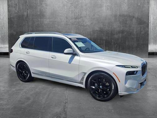 2023 BMW X7 xDrive40i