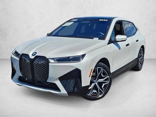 Mineral White Metallic 2024 BMW iX xDrive50