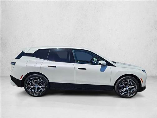 Mineral White Metallic 2024 BMW iX xDrive50