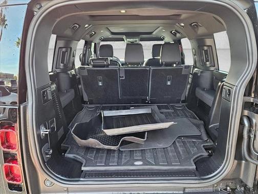 2023 Land Rover Defender 130 SE