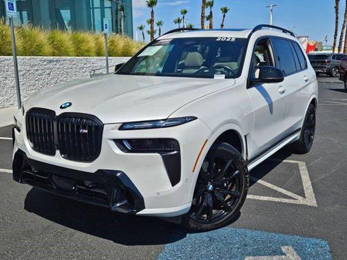 2025 BMW X7 M60i