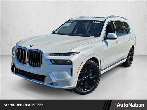 Mineral White Metallic 2025 BMW X7 xDrive40i