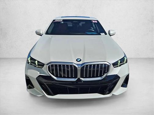 2025 BMW 530 i