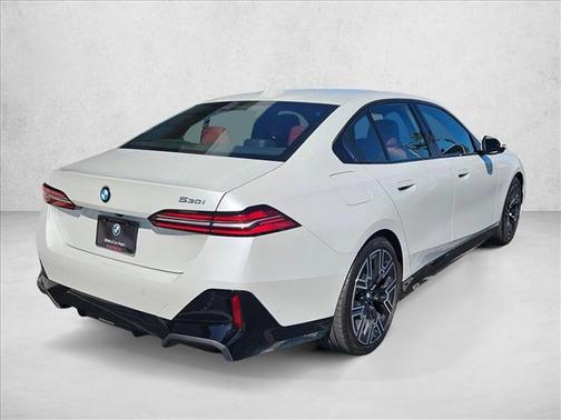 2025 BMW 530 i