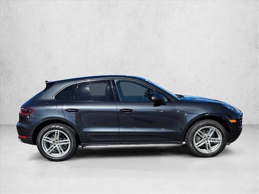 2018 Porsche Macan AWD