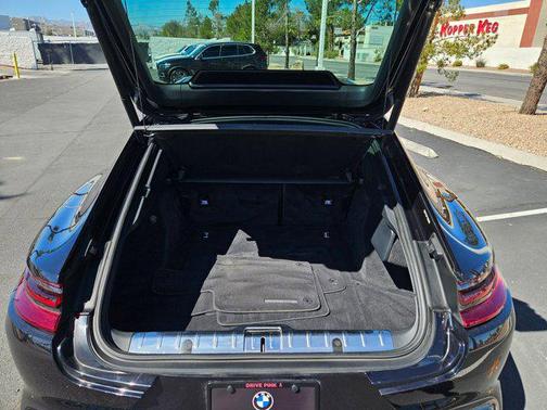 2017 Porsche Panamera 4S