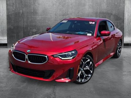 2025 BMW 230 i
