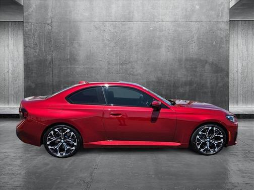 2025 BMW 230 i