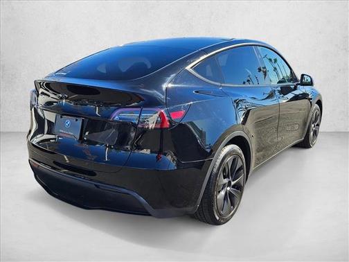 2024 Tesla Model Y Long Range Dual Motor All-Wheel Drive