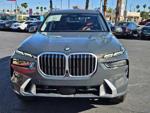 Dravit Grey Metallic 2026 BMW X7 xDrive40i