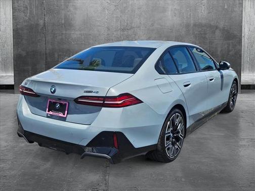 2025 BMW i5 eDrive40