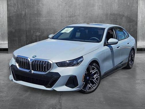 2025 BMW i5 eDrive40