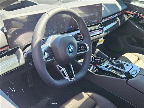 2025 BMW i5 eDrive40