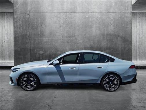 2025 BMW i5 eDrive40