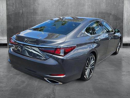 2022 Lexus ES 350 Base
