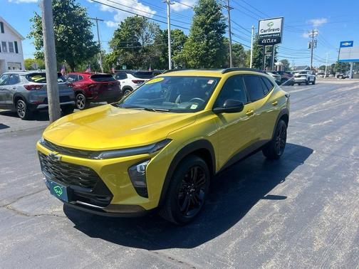 Nitro Yellow 2024 Chevrolet Trax ACTIV