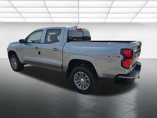 Sterling Gray Metallic 2026 Chevrolet Colorado LT