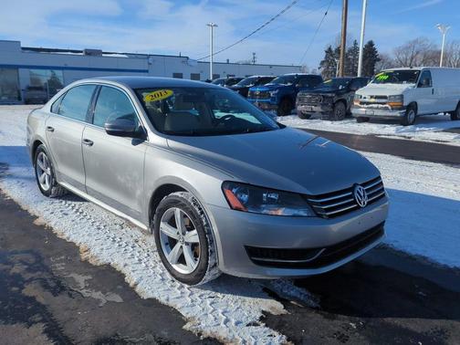 2013 Volkswagen Passat 2.5 SE