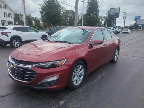 Cajun Red Tintcoat 2019 Chevrolet Malibu LT