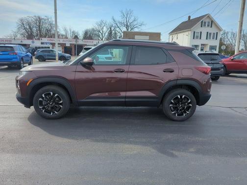 Mahogany Red Metallic 2023 Chevrolet Trailblazer LT