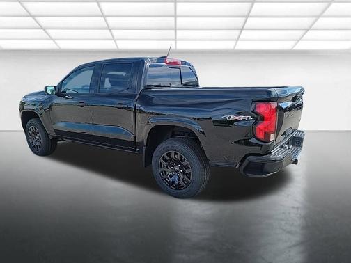 Black 2026 Chevrolet Colorado WT