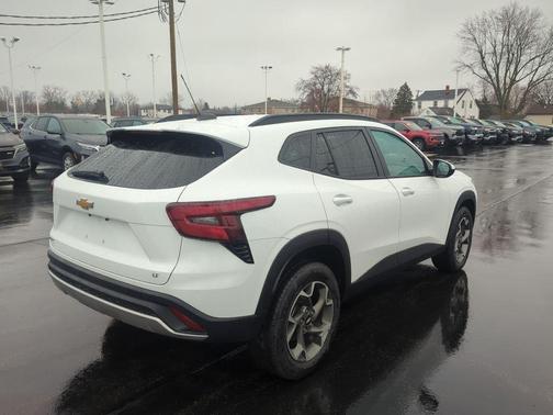 2024 Chevrolet Trax LT