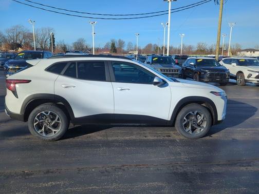 2024 Chevrolet Trax LT