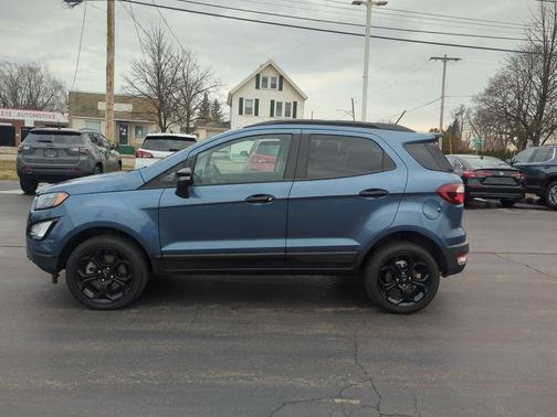 2022 Ford EcoSport SES