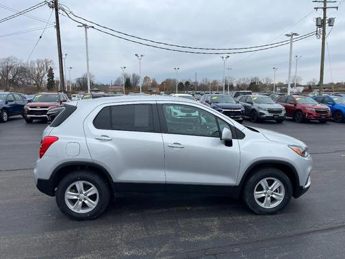 2022 Chevrolet Trax LS