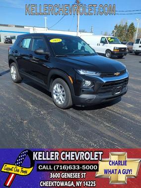 Mosaic Black Metallic 2023 Chevrolet Trailblazer LS
