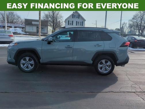 2023 Toyota RAV4 XLE