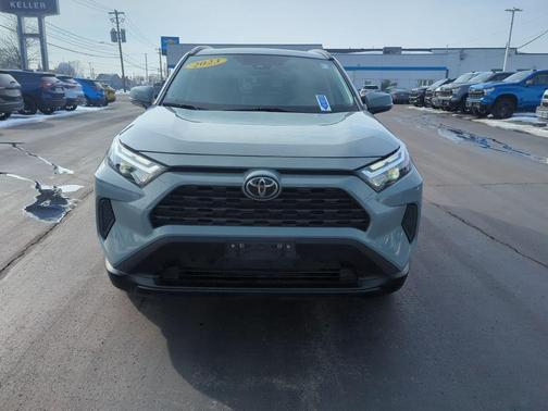 2023 Toyota RAV4 XLE