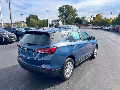 2024 Chevrolet Equinox LS